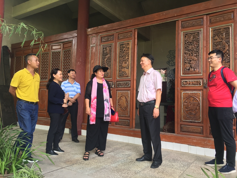 文化产业 > 正文内容           下午,钟汝菊主席,王应森副县长和云县
